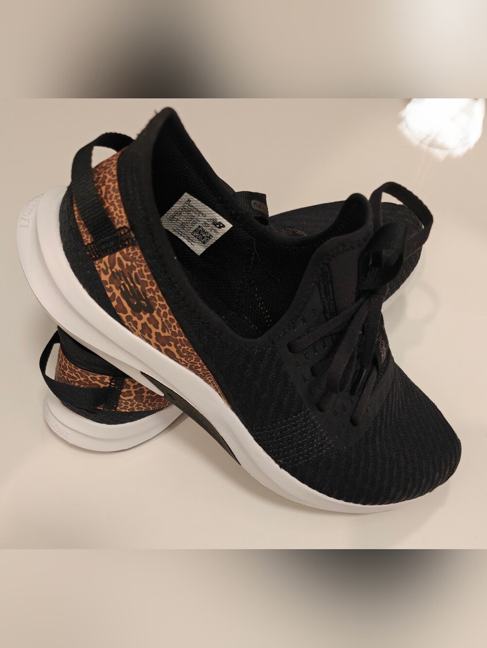 New Balance Women's DynaSoft Nergize Sport V2 Cross Trainer Blk leopard Size 10